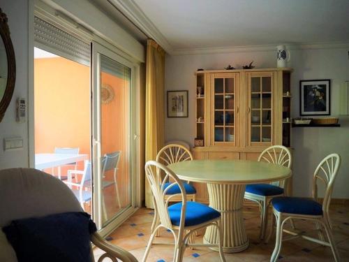 Appartement 3 chambres climatisé dans Résidence calme avec Piscine et Tennis
