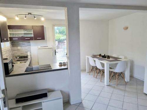 Appartement 3 pièces dans maison individuelle entre mer et montagnes