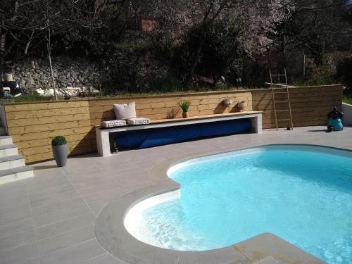 Appartement 3 pièces dans villa individuelle