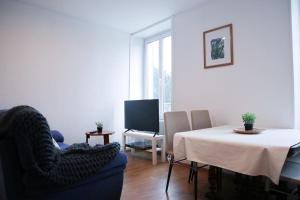 Appartement 3 pièces rénové lumineux calme parking