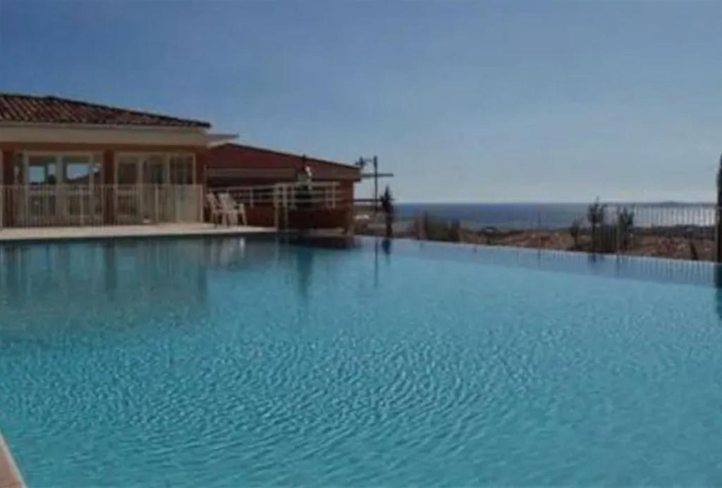 Appartement 3 pièces vue mer, parking + piscine 12 Chemin de l'Arieta, 06200 Nice