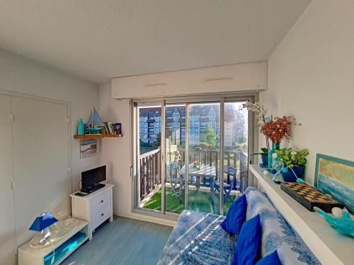 Appartement 3 pièces, vue sur mer, piscine et Tennis