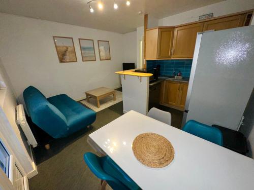 Appartement 30m2 plein centre 50m de la mer 10min CNPE Paluel