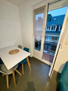 Appartement 30m2 plein centre 50m de la mer 10min CNPE Paluel