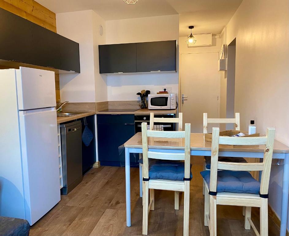 Appartement 4 à 5 personnes au pied des pistes 562 Les gourgs blancs - Val Louron, 65240 Génos