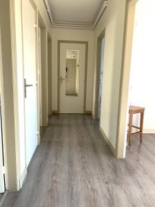 Appartement Appartement 4 couchages proche centre ville 12 Rue des Orphelins 51100 Reims Champagne-Ardenne