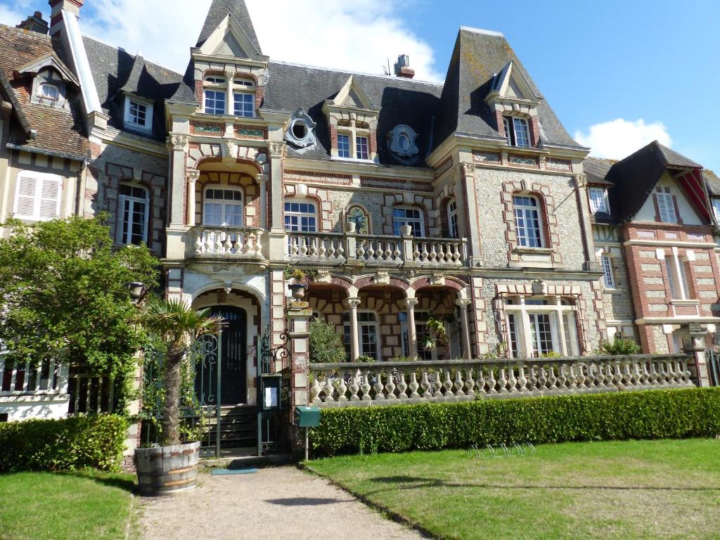 APPARTEMENT 4 PERSONNES A 500M DES TELECABINES 05100 Briançon