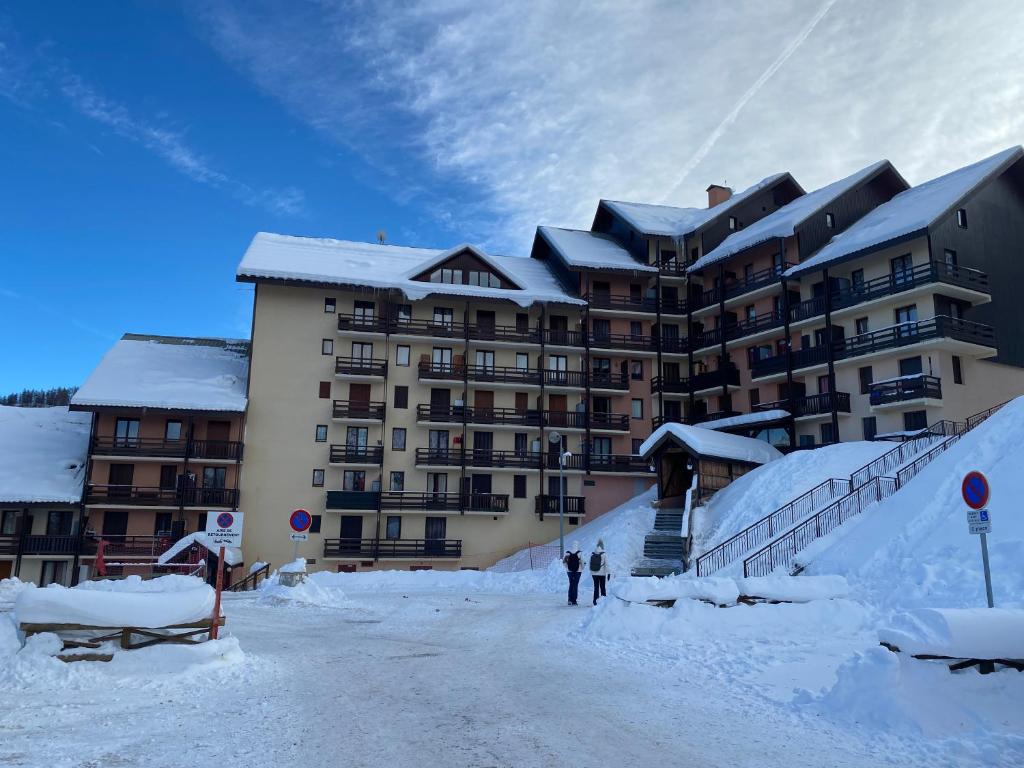 Appartement 4 personnes - Accès direct aux Pistes! Immeuble le Serac, 2e etage Clôt des Leothauds, 05290 Puy-Saint-Vincent