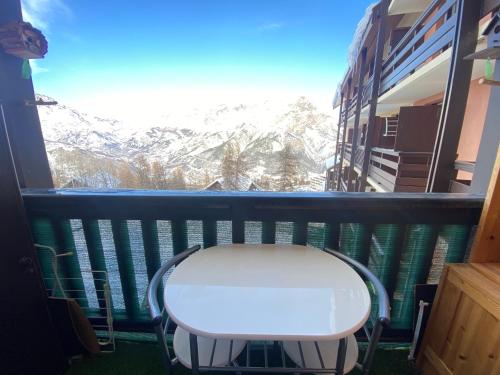 Appartement 4 personnes - Accès direct aux Pistes!