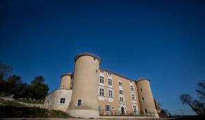 Appartement Appartement 4 personnes dans château avec piscine Chateau de Fan 30580 Lussan Languedoc-Roussillon