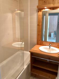 Appartement 4 personnes Les Orres 1800 au pied des pistes