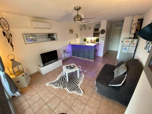 APPARTEMENT 4 PERSONNES PORT GRIMAUD - COTE D'AZUR