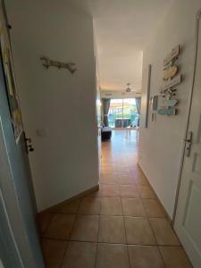 APPARTEMENT 4 PERSONNES PORT GRIMAUD - COTE D'AZUR