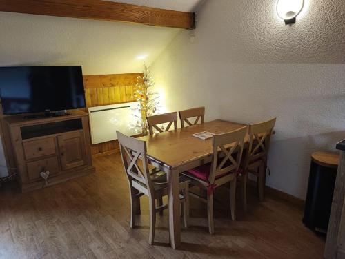 Appartement 4 personnes Puy Saint Vincent 1800 pieds des pistes
