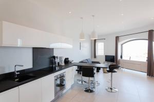 appartement 4 personnes vue mer remparts Antibes