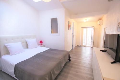 Appartement 45 m2 en duplex au coeur de cannes, à 4 minutes de la mer