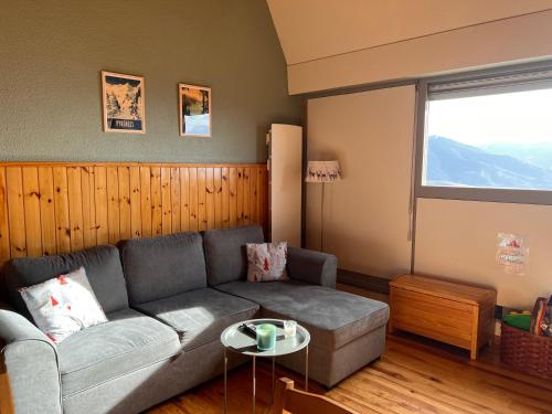 Appartement 5-7 personnes-vue magnifique-terrasse-parking-internet-linge non fournis