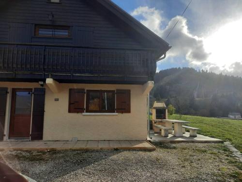 Appartement 5 pers entièrement rénové dec 2022 classé meublé de tourisme 3 étoiles emplacement unique a Autrans prestations de qualité