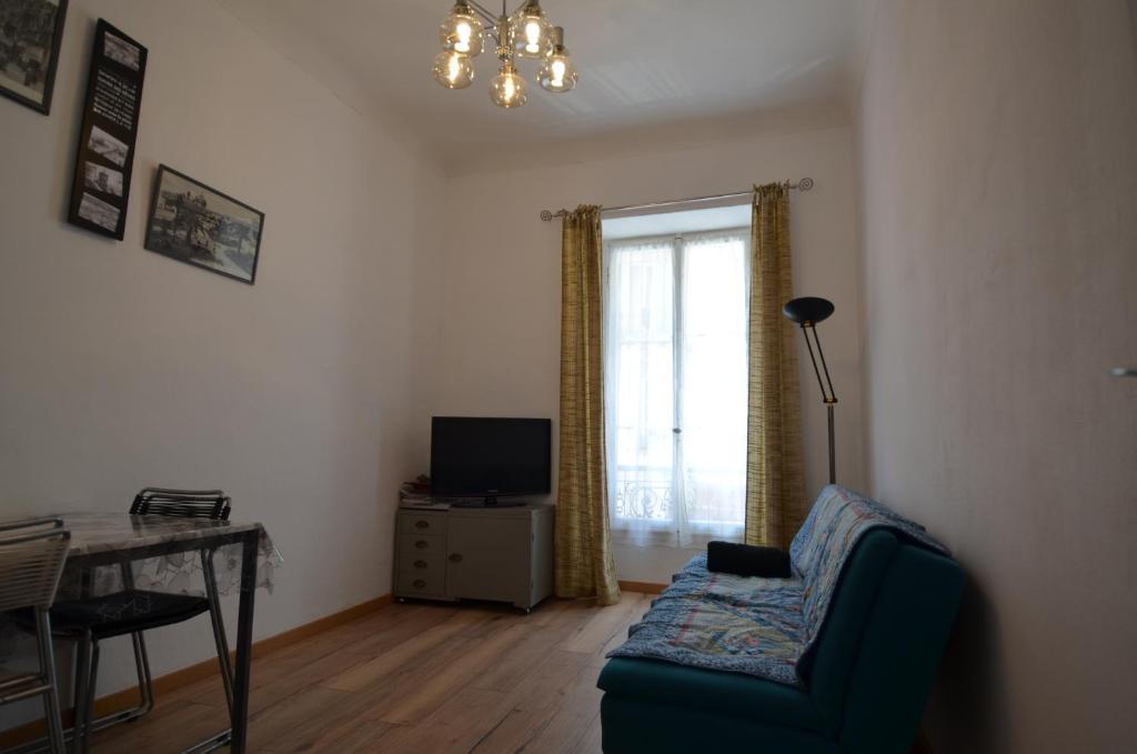 Appartement 5 personnes dans le quartier du Port de Nice Rue Bonaparte, 06300 Nice