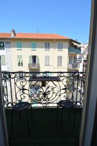 Appartement Appartement 5 personnes Quartier Riquier à Nice 42 Rue Beaumont 06300 Nice Provence-Alpes-Côte d\'Azur