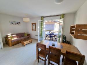 Appartement 6 pers avec piscine au bord du lac