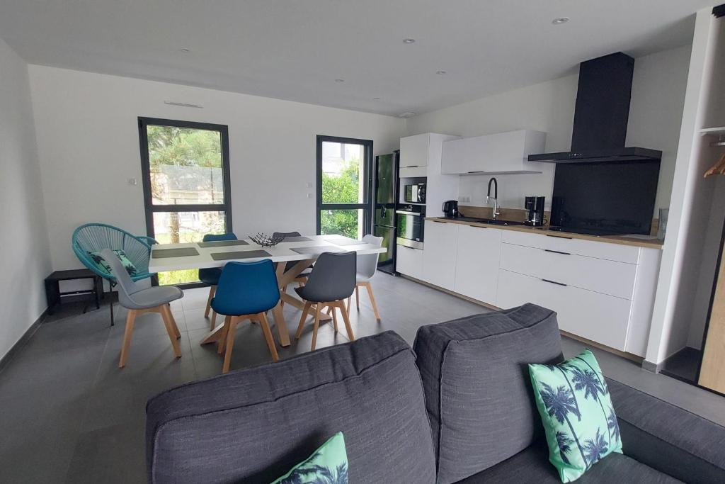 Appartement 6 pers terrasse 3mn à pied de la plage parking privé 8 bis route de Penher, 56270 Ploemeur