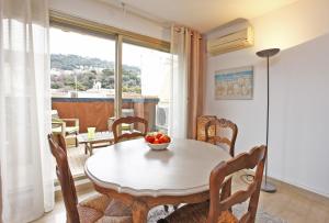 Appartement 6 personnes avec terrasse Le Port Nice