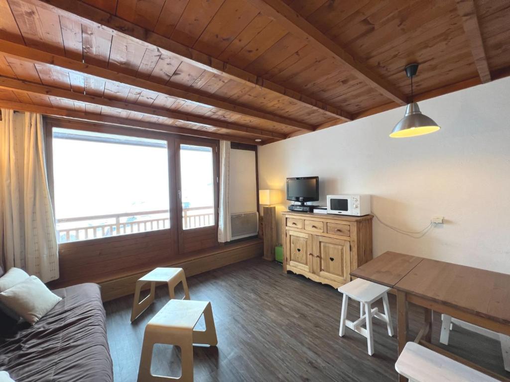Appartement 6 places, superbe vue face à la montagne, 50m des pistes Résidence le Lac blanc, val thorens, 73440 Val Thorens
