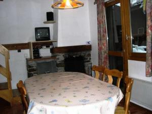 Appartement 8 pers. centre-village 69130