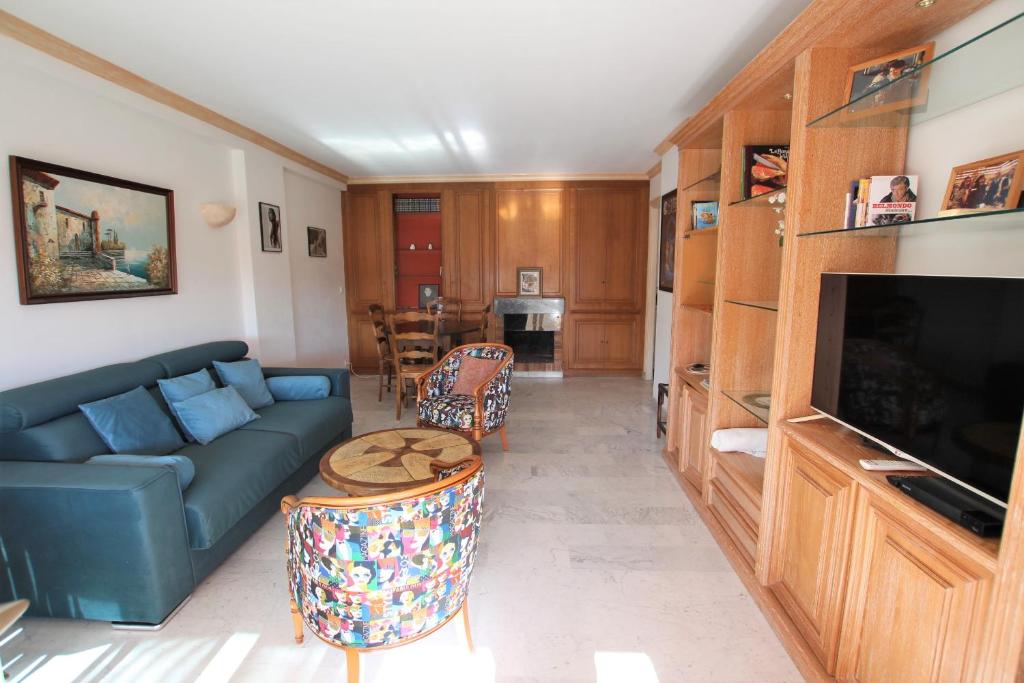 Appartement 80 m2 au centre-ville de Cannes 124 Rue d'Antibes, 06400 Cannes