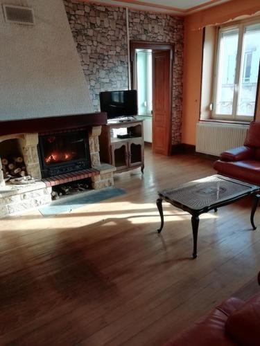 Appartement à 5 min à pied du centre ville et des sentiers
