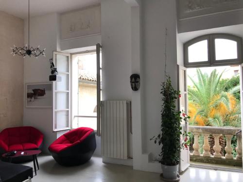 Appartement à la Roquette, dans l'Hotel de Divonne, classé.