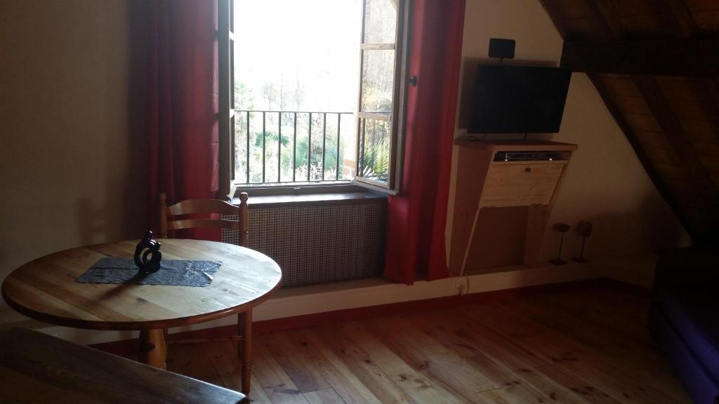 Appartement Adourette 16 bis place du Foirail, 65200 Bagnères-de-Bigorre