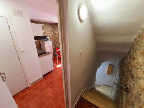 APPARTEMENT AGATHOIS-2