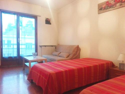 Appartement Aix-les-Bains, 1 pièce, 2 personnes - FR-1-555-8