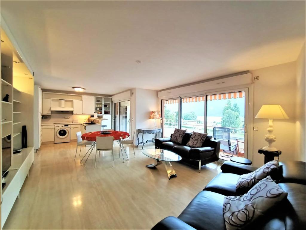 Appartement Aix-les-Bains, 3 pièces, 6 personnes - FR-1-555-58 100 Boulevard Robert Barrier Bâtiment I, 73100 Aix-les-Bains