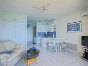 Appartement Ajaccio, 1 pièce, 2 personnes - FR-1-61-514