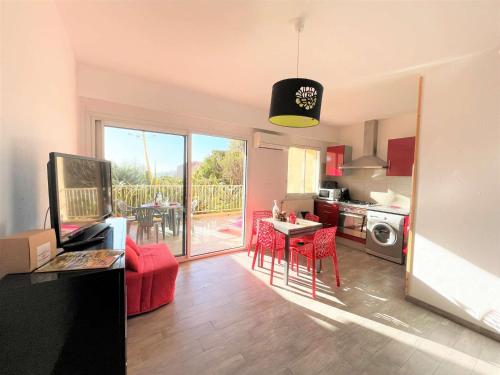 Appartement Ajaccio, 1 pièce, 2 personnes - FR-1-61-527