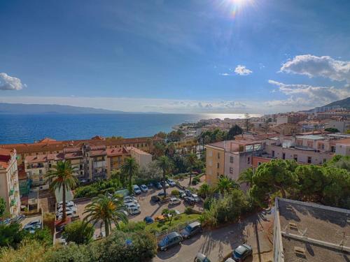 Appartement Ajaccio, 2 pièces, 4 personnes - FR-1-61-474