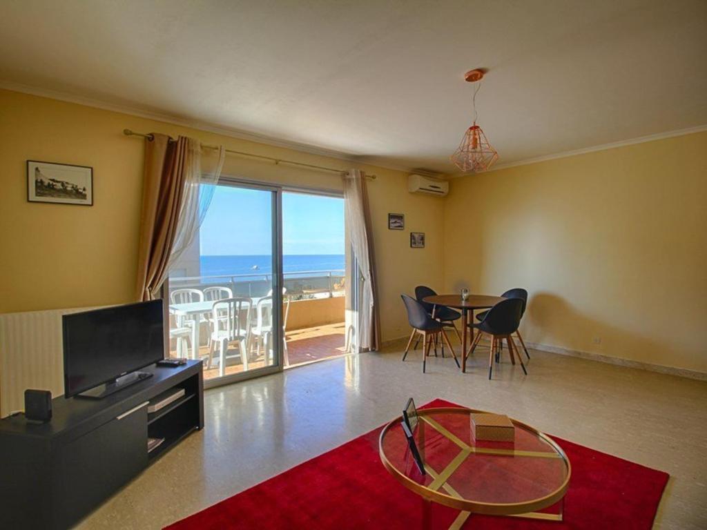 Appartement Ajaccio, 2 pièces, 4 personnes - FR-1-61-572 Résidence Les Terrasses des Sanguinaires Bat. D8, 20000 Ajaccio