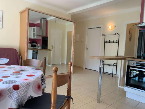 Appartement Amélie-les-Bains-Palalda, 2 pièces, 2 personnes - FR-1-659-75