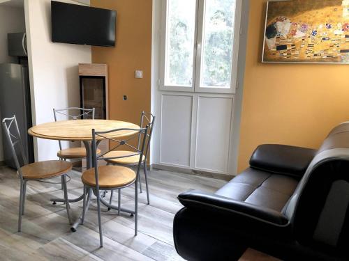 Appartement Amélie-les-Bains-Palalda, 2 pièces, 2 personnes - FR-1-659-82