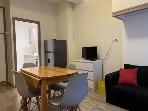 Appartement Amélie-les-Bains-Palalda, 2 pièces, 2 personnes - FR-1-659-85