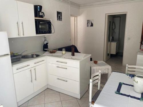 Appartement Amélie-les-Bains-Palalda, 2 pièces, 2 personnes - FR-1-703-122