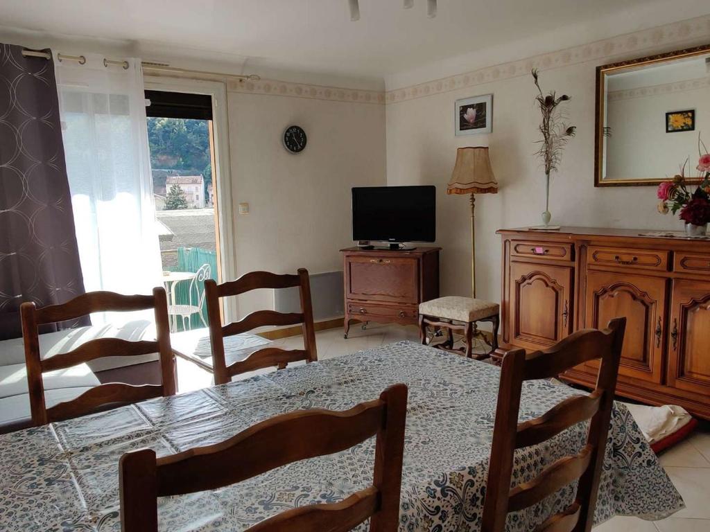 Appartement Amélie-les-Bains-Palalda, 2 pièces, 2 personnes - FR-1-703-134 40 Rue de la Riviéra Résidence Le Brasilia - Bat C - 2e étage face, 66110 Amélie-les-Bains-Palalda