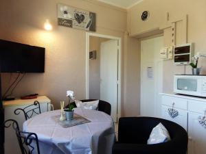 Appartement Amélie-les-Bains-Palalda, 2 pièces, 2 personnes - FR-1-703-51