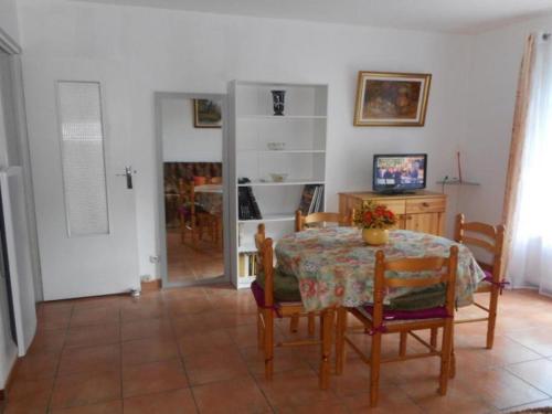 Appartement Amélie-les-Bains-Palalda, 2 pièces, 2 personnes - FR-1-703-98