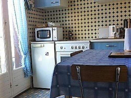 Appartement Amélie-les-Bains-Palalda, 2 pièces, 3 personnes - FR-1-703-103