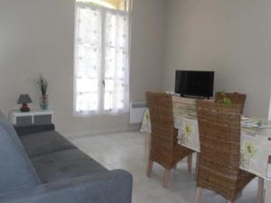 Appartement Amélie-les-Bains-Palalda, 2 pièces, 4 personnes - FR-1-703-84