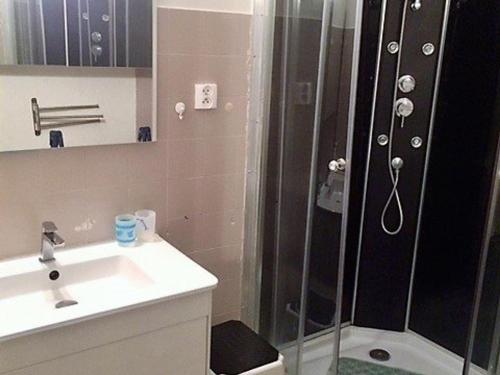 Appartement Amélie-les-Bains-Palalda, 3 pièces, 4 personnes - FR-1-703-31
